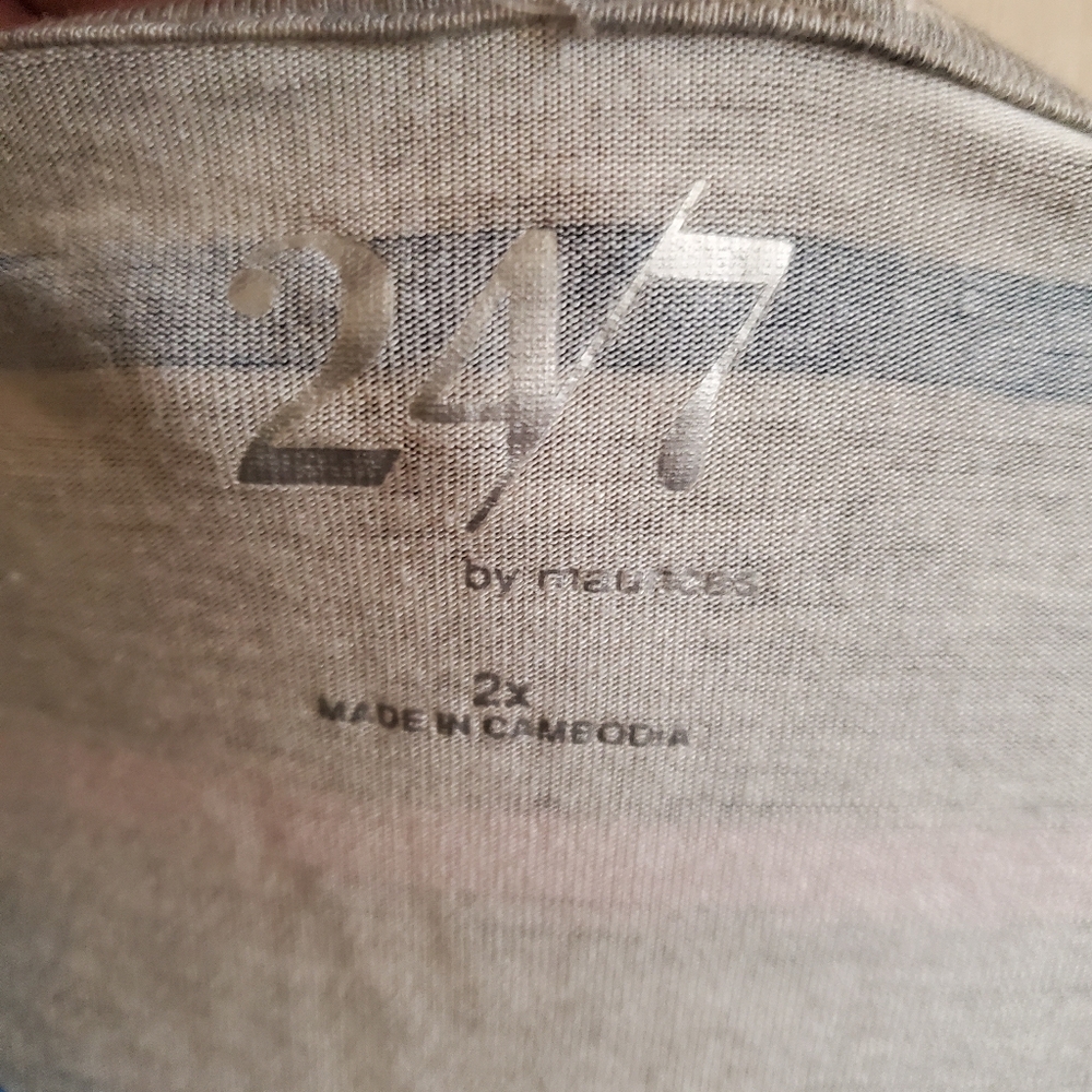 🌻5/25🌻 Maurices 24/7 Striped Multicolor Women's Top - Picture 2 of 3